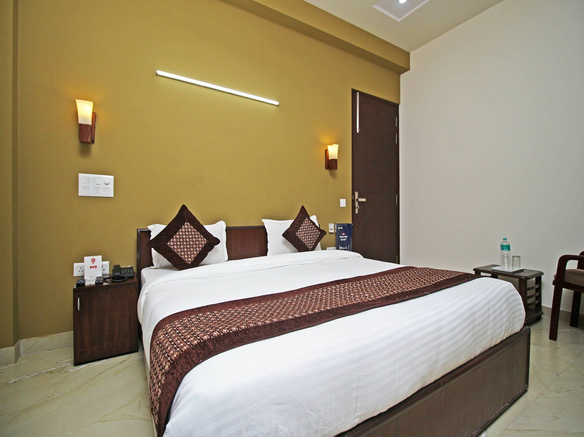 Fabhotel Mannat Residency Sec 52 คูร์เคาน์ ภายนอก รูปภาพ